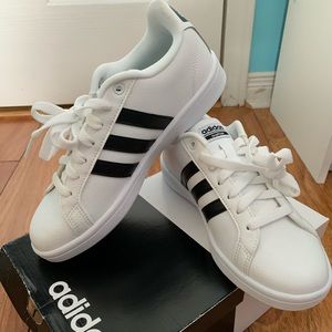 Adidas Cloudfoam sneakers size 7